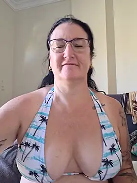 Snapshot of Flirty_Siennax chatting on July 22, 7:33 am Flirty Siennax online show from July 22, 7:33 am