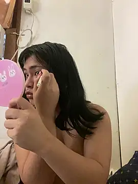 Snapshot of lulueraxxxx chatting on May 6, 9:42 pm lulueraxxxx online show from May 6, 9:42 pm