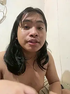 Snapshot of lulueraxxxx chatting on May 22, 9:53 pm lulueraxxxx online show from May 22, 9:53 pm