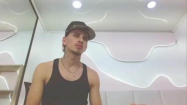 DanntheStiff online show from May 15, 7:21 pm