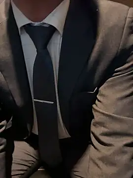 RYUICHI 1919 online show from April 2, 10:57 am