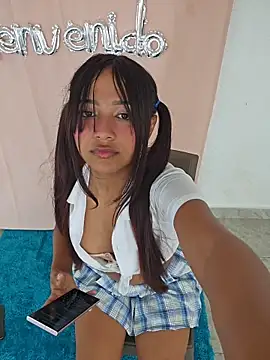 Pretty karol online show from April 28, 2:00 pm