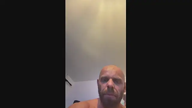 funycouple online show from April 30, 8:26 pm