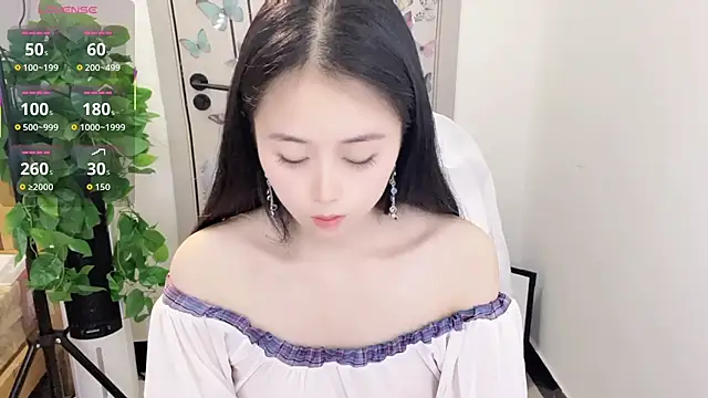 Snapshot of Dear-yuner chatting on March 31, 1:00 pm Dear-yuner online show from March 31, 1:00 pm