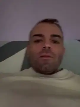 Snapshot of Dachialo chatting on April 1, 12:50 pm Dachialo online show from April 1, 12:50 pm