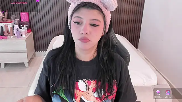 MILLYEVANS1 online show from July 30, 3:27 am