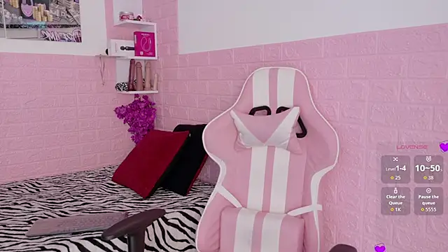 Sophi Sweet11 online show from May 26, 2:02 pm
