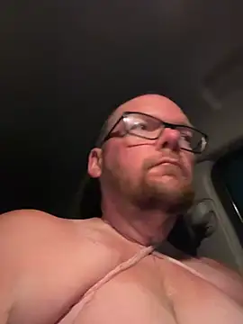 Snapshot of hugemanbreasts chatting on June 12, 3:49 am hugemanbreasts online show from June 12, 3:49 am