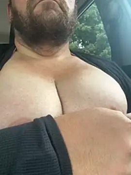 Snapshot of hugemanbreasts chatting on July 10, 8:22 pm hugemanbreasts online show from July 10, 8:22 pm