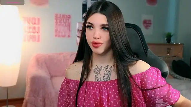 molly rettyy online show from May 20, 4:18 am