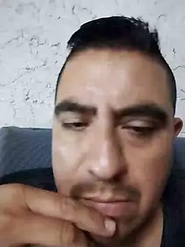 Snapshot of Manuel3910 chatting on July 13, 5:32 am Manuel3910 online show from July 13, 5:32 am