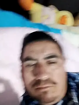 Snapshot of Manuel3910 chatting on July 27, 2:40 am Manuel3910 online show from July 27, 2:40 am