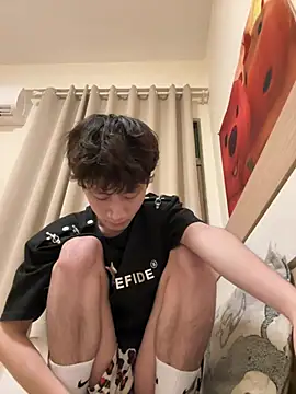 Snapshot of sexyboy-3525 chatting on June 21, 2:30 pm sexyboy-3525 online show from June 21, 2:30 pm