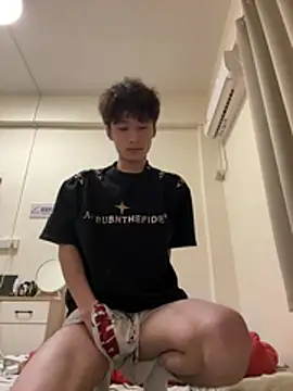 Snapshot of sexyboy-3525 chatting on July 13, 2:20 pm sexyboy-3525 online show from July 13, 2:20 pm