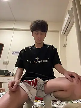 Snapshot of sexyboy-3525 chatting on July 15, 4:01 pm sexyboy-3525 online show from July 15, 4:01 pm