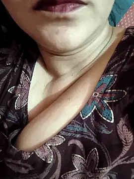 Snapshot of ZOYA_KHAN-123 chatting on March 29, 5:13 pm ZOYA KHAN-123 online show from March 29, 5:13 pm