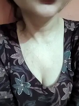 Snapshot of ZOYA_KHAN-123 chatting on March 30, 5:30 am ZOYA KHAN-123 online show from March 30, 5:30 am