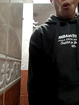 Snapshot of nico_herrera__ chatting on March 29, 9:37 pm nico herrera online show from March 29, 9:37 pm