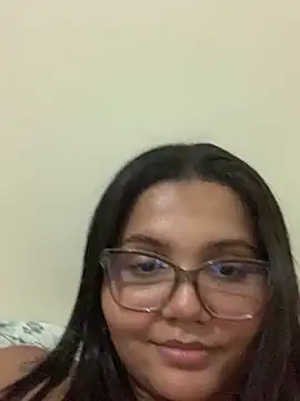 Snapshot of viviboraaaa chatting on April 26, 2:53 am viviboraaaa online show from April 26, 2:53 am