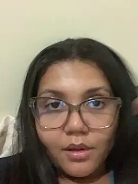Snapshot of viviboraaaa chatting on May 7, 12:38 am viviboraaaa online show from May 7, 12:38 am
