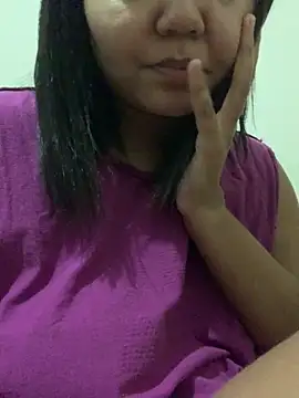 viviboraaaa online show from June 12, 9:35 pm