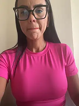 Snapshot of SofiParma chatting on June 2, 7:05 pm SofiParma online show from June 2, 7:05 pm
