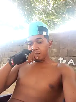 blackmasterpig online show from April 2, 4:15 pm