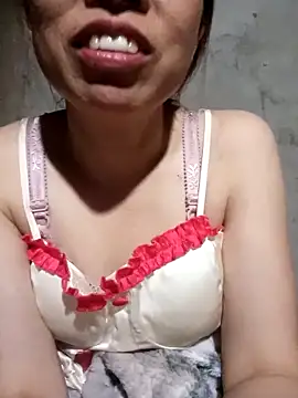 Snapshot of Vily-lonely chatting on May 7, 11:59 am Vily-lonely online show from May 7, 11:59 am