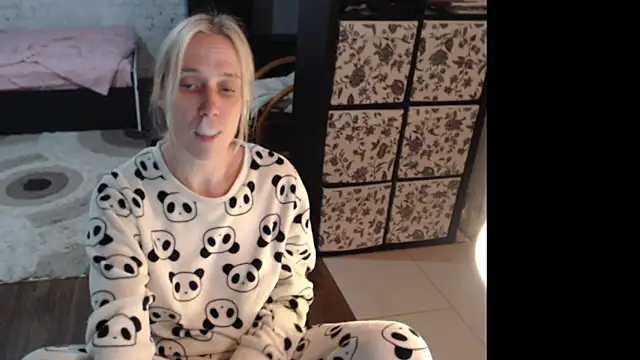Sweet hot shrmp online show from May 19, 5:30 pm