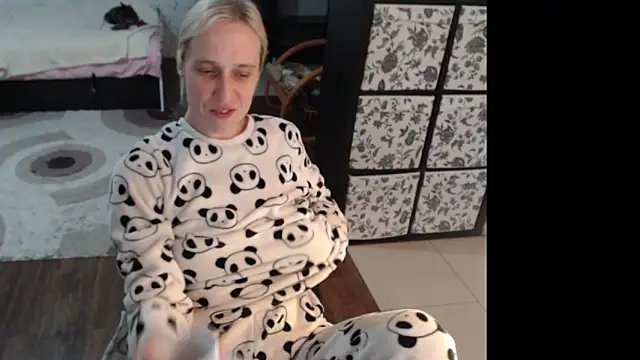 Sweet hot shrmp online show from May 24, 3:22 am