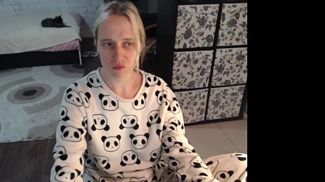 Sweet hot shrmp online show from June 23, 3:15 am