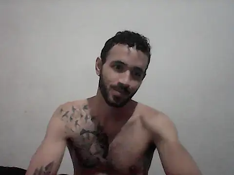 Snapshot of NoxxVx chatting on April 1, 1:06 am NoxxVx online show from April 1, 1:06 am