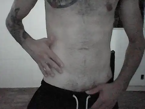 Snapshot of NoxxVx chatting on April 3, 1:47 am NoxxVx online show from April 3, 1:47 am