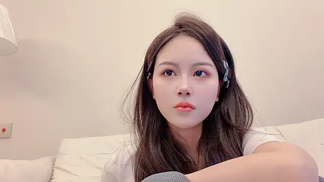 Snapshot of huxierbaby chatting on March 30, 10:05 am huxierbaby online show from March 30, 10:05 am