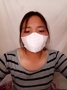 Snapshot of cat-kat chatting on March 31, 3:45 pm cat-kat online show from March 31, 3:45 pm