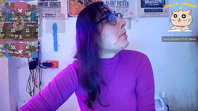 Ellaa honey online show from May 20, 7:09 pm