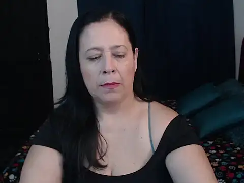 Snapshot of carlareyesk977 chatting on June 8, 5:46 pm carlareyesk977 online show from June 8, 5:46 pm