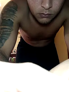 maicolvalejo4444 online show from April 6, 6:09 pm