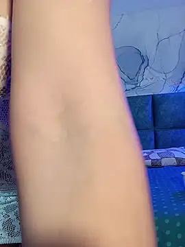 ZoeBlanc online show from April 16, 11:55 am