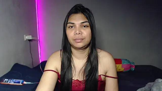 Snapshot of yourhotasiantrann chatting on April 1, 7:00 pm yourhotasiantrann online show from April 1, 7:00 pm