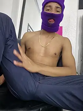 Snapshot of big_cock2016 chatting on June 3, 9:53 pm big cock2016 online show from June 3, 9:53 pm