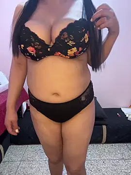 Sorayaseex online show from May 6, 1:16 pm