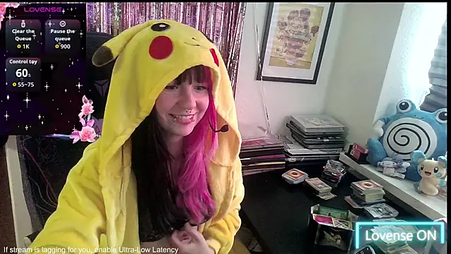 CutieTracer online show from May 5, 2:58 pm