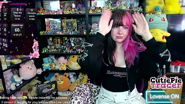 CutieTracer online show from May 25, 3:07 pm