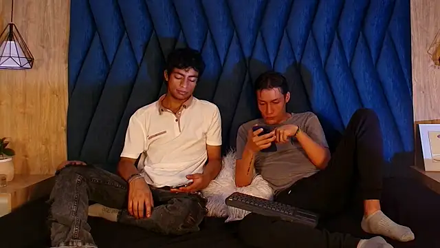 Snapshot of LuckandSamuel chatting on June 26, 2:27 am LuckandSamuel online show from June 26, 2:27 am