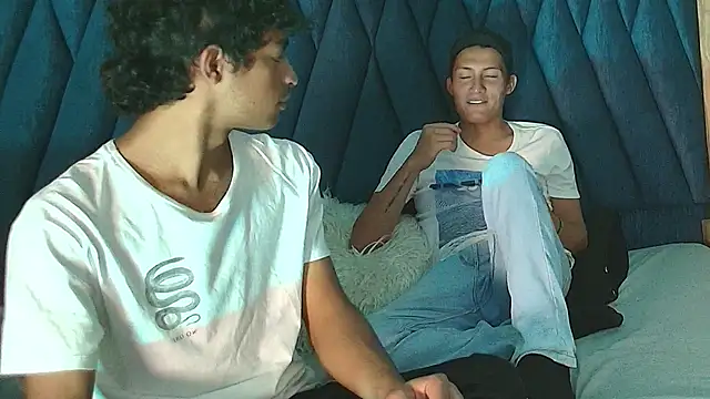 Snapshot of LuckandSamuel chatting on June 27, 2:05 am LuckandSamuel online show from June 27, 2:05 am