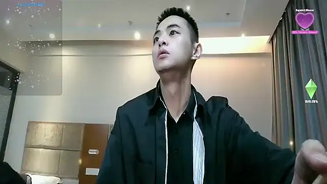 Snapshot of davidboys chatting on April 18, 5:22 am davidboys online show from April 18, 5:22 am