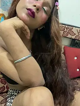 Cutiepie- online show from May 12, 7:44 pm