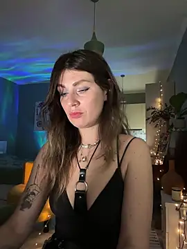 Snapshot of Rita_Tease chatting on June 8, 6:08 pm Rita Tease online show from June 8, 6:08 pm