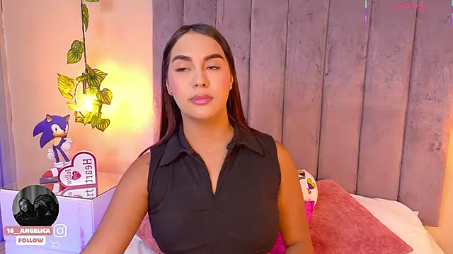 Snapshot of angelicaa_garcia chatting on July 2, 11:16 am angelicaa garcia online show from July 2, 11:16 am